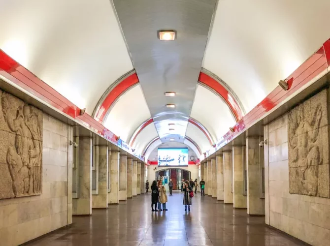 ТБИЛИСИ: Подземный мир. Учимся читать тбилисское метро