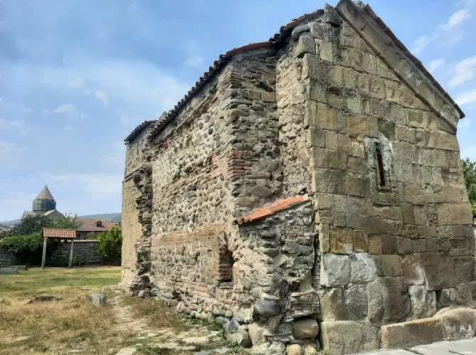 ИЗ ТБИЛИСИ: Мцхета и окрестности. От язычества к «Золотому веку» грузинской архитектуры