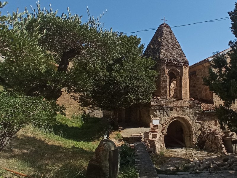 Мцхета и окрестности. От язычества к «Золотому веку» грузинской архитектуры